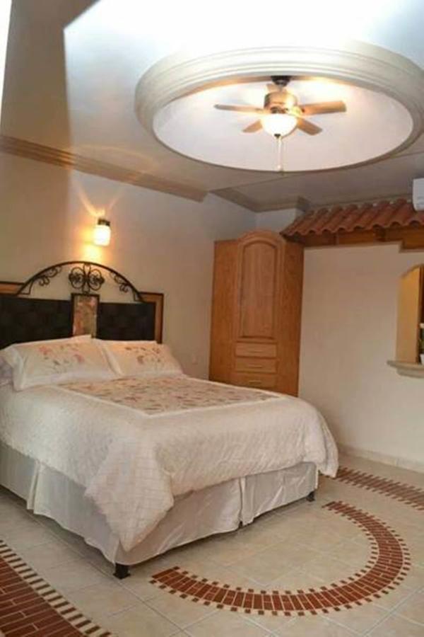 Maria Bonita Suites Agua Prieta Oda fotoğraf