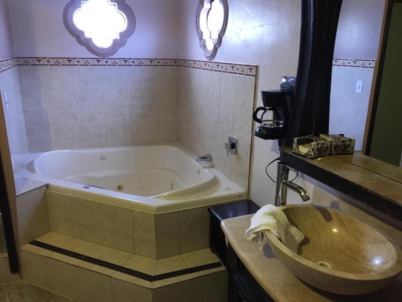 Maria Bonita Suites Agua Prieta Dış mekan fotoğraf